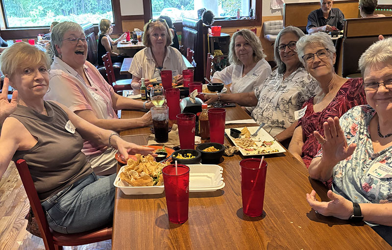 lunch meeting 